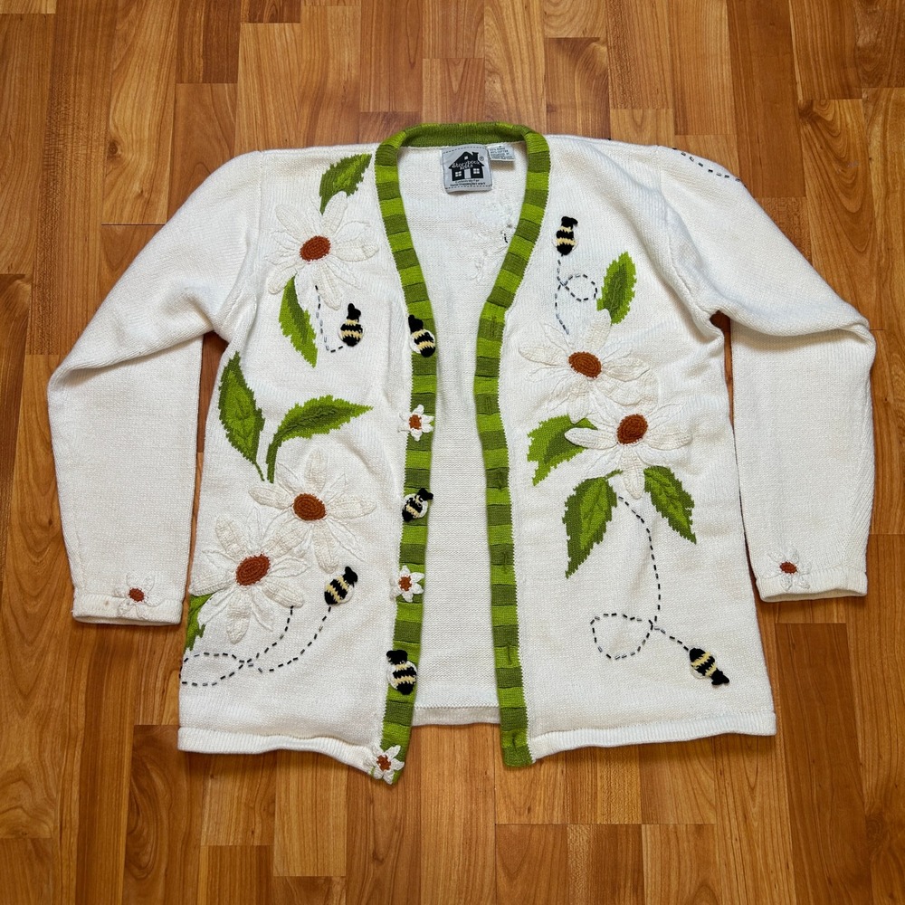 Cottagecore Storybook Knits Women Cardigan Sweater S White Daisy Bee 3D Knit